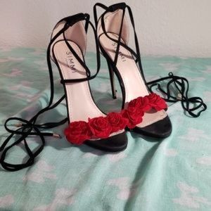 BRAND NEW ✨Black Suede Flower Lace Up Heels✨